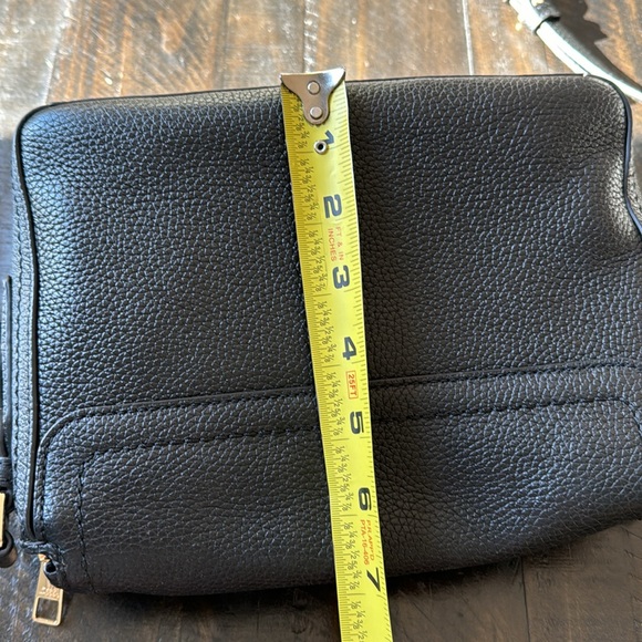 Marc Jacobs the groove medium leather
messenger bag - Picture 11 of 11
